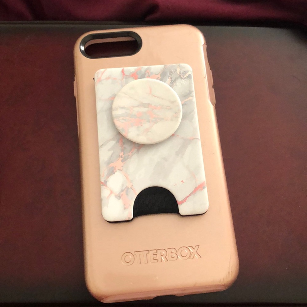 iPhone 8 Plus case and pop socket wallet
